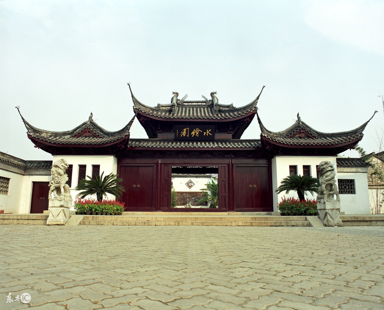 明朝是一个伟大的朝代吗，为什么史书都在黑明朝？