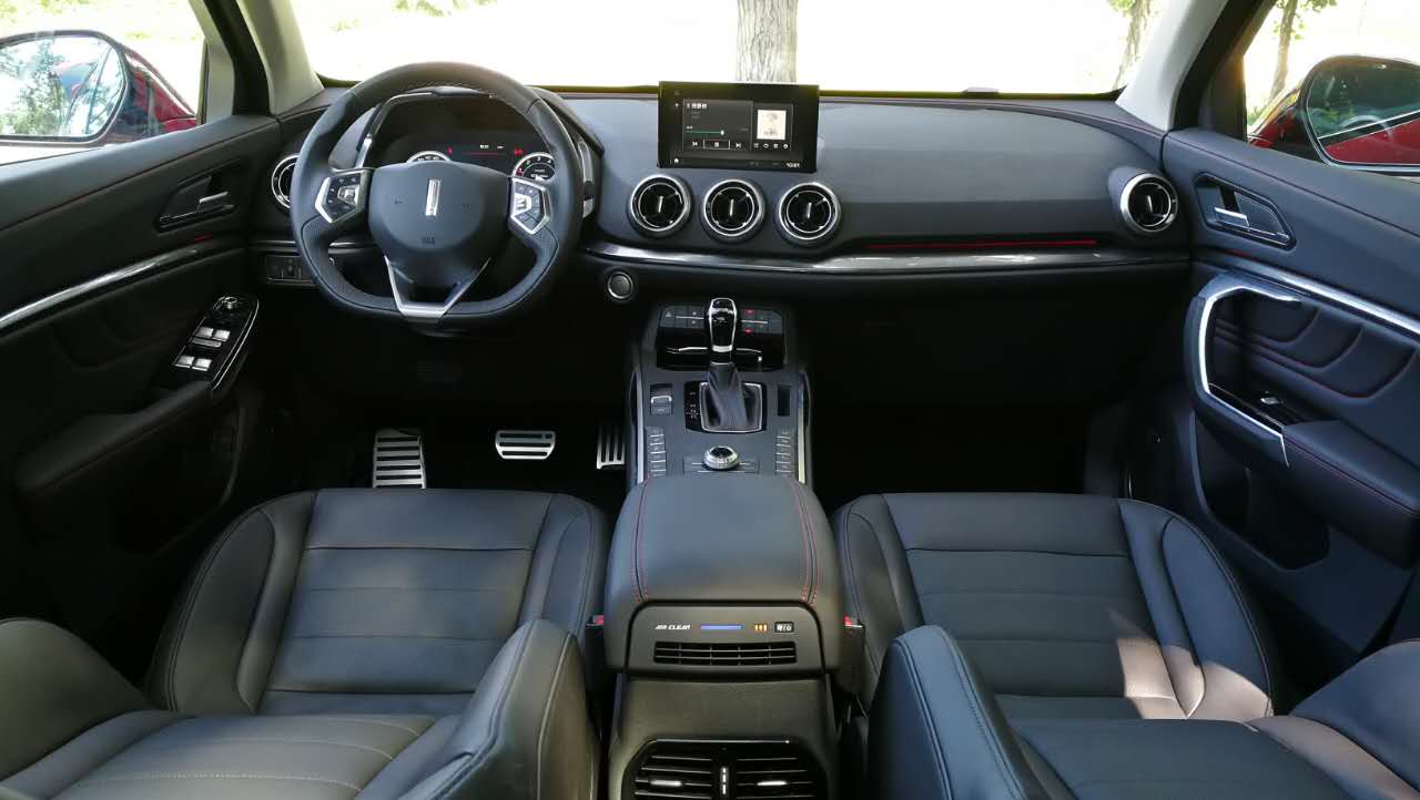 wey品牌旗下vv6迎来第一次升级,wey品牌可以突破高端化吗