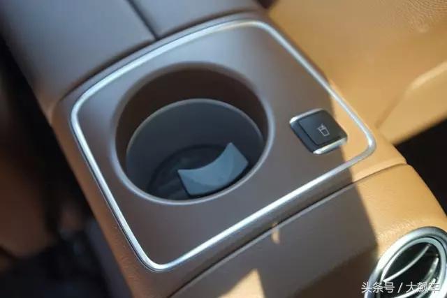 奔驰e320四驱,奔驰e320的四驱评测