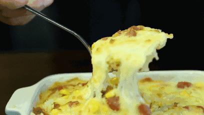 郑州东区萌猫主题披萨小店，铲屎官快来这吸猫了！