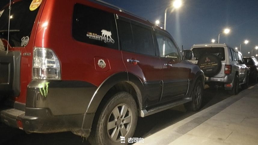 帕杰罗陆巡霸道有什么差别,越野三菱山猫帕杰罗