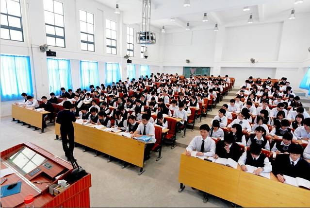 来肇新生看过来，这份交通指引能帮你大忙！