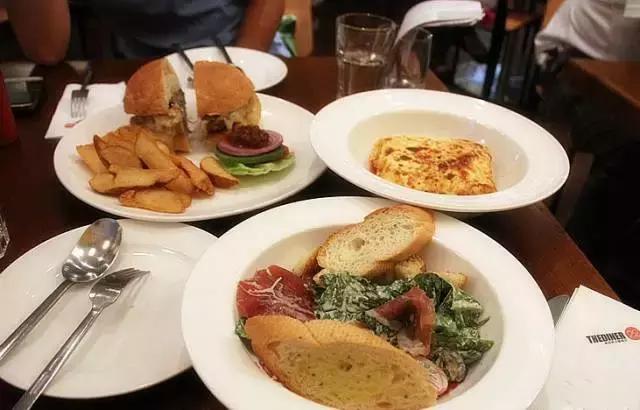 青岛适合情侣约会的美食店,青岛站适合约会的美食