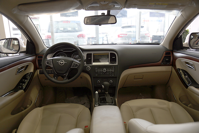 首付1.98万月供39元起36期0息,2018款海马m8小汽车多少钱