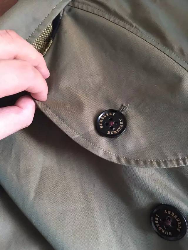 巴宝莉风衣回归现实,5万的巴宝莉风衣