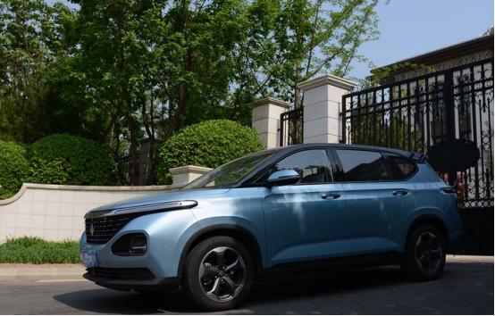 新宝骏6座rm5手动挡的多少钱,2022款宝骏rm-5即将上市新款