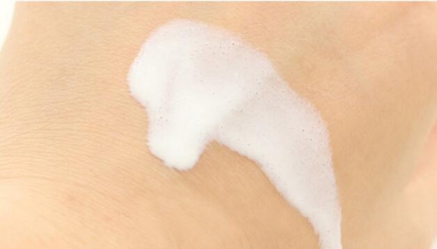 没有美足如何过夏天？白嫩脚丫护理大作战！让你“足”够完美