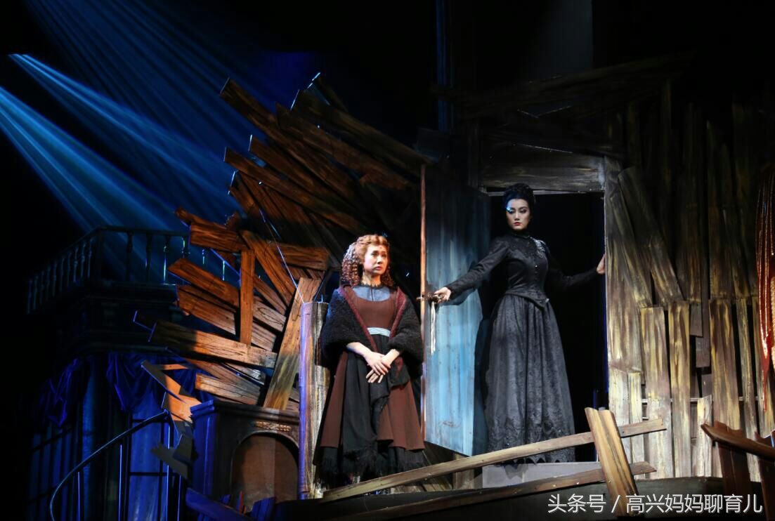 女孩想成为公主是件很正常的事,教女孩怎样可以做一位真正的公主