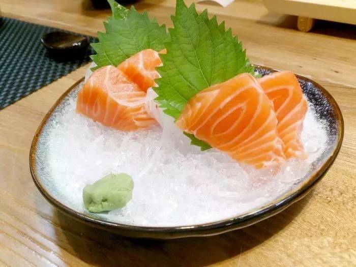 揣一张毛爷爷，吃遍长虹国际广场！