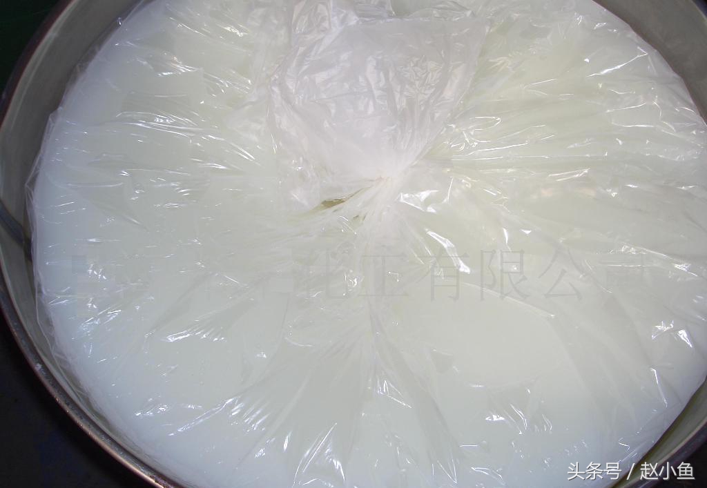 凡士林的四个妙用绝对有你需要的,凡士林的正确用法图解