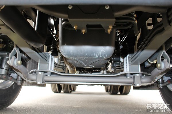 气囊减震为什么不一样高,气囊减震太颠簸怎么回事