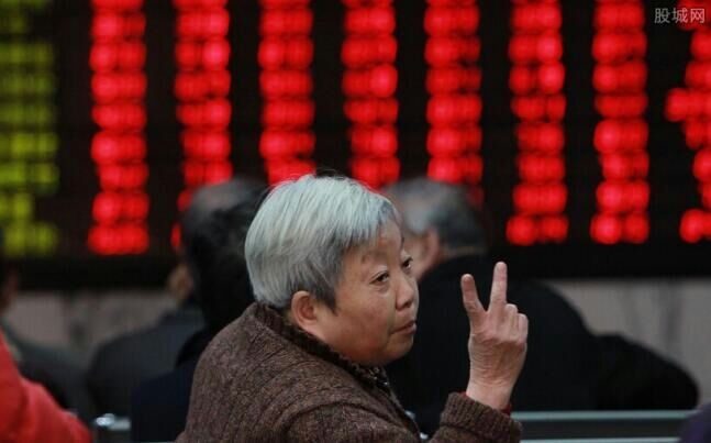 炒了这么多年股，你知道股票交易手续费怎么算吗？