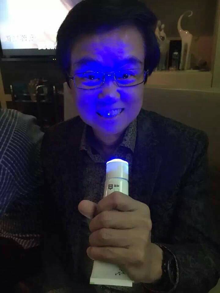 黄百鸣鬼片图片,黄百鸣扮鬼吓人