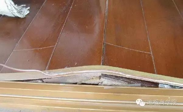 强化木地板起拱变形怎么处理,木质地板变形最好的补救方法