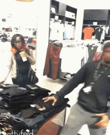 什么时候球鞋价格最便宜,现在球鞋价格降了哪双值得入手