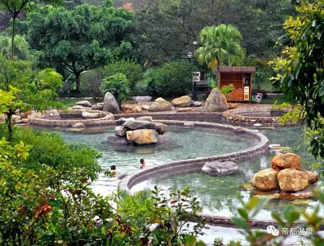 漂洋过海去泡你，这叫泡温泉，你那顶多叫泡澡！99%人是泡假温泉