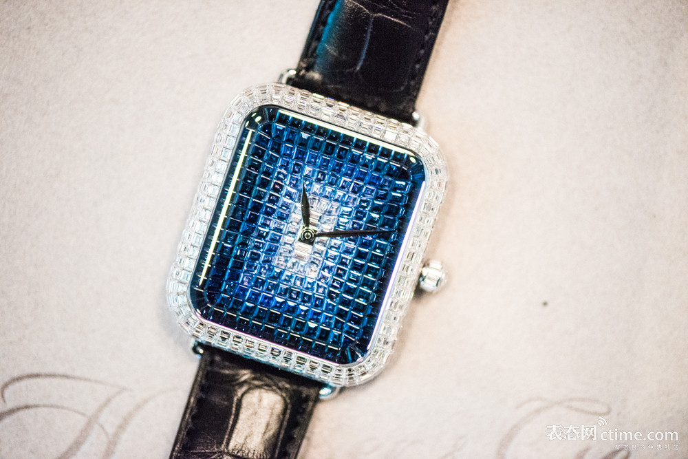 怎么鉴定阿玛尼满天星手表的真假,如何鉴定华为gt2手表是不是正品