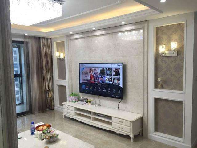 装修没少花钱，结果被喷是暴发户，只因她家卧室装了个大吊顶