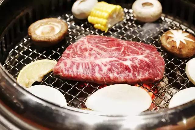 伊势丹一楼店铺,仁恒伊势丹寿喜烧自助