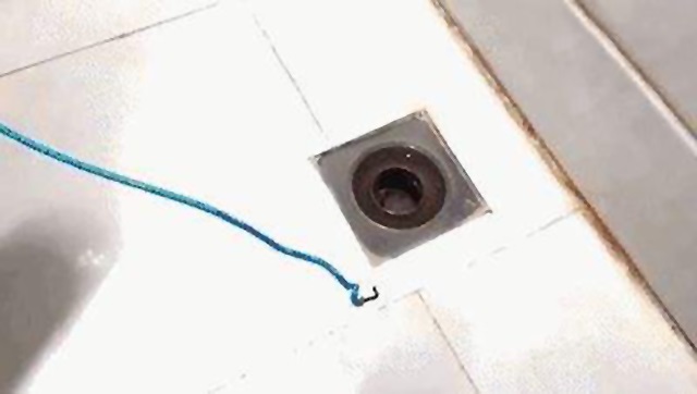 下水道进水泥块堵了怎么快速疏通,厨房下水道油垢堵了怎么快速疏通