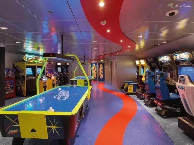 皇家加勒比量子号在哪里,皇家加勒比海洋光谱号详细攻略