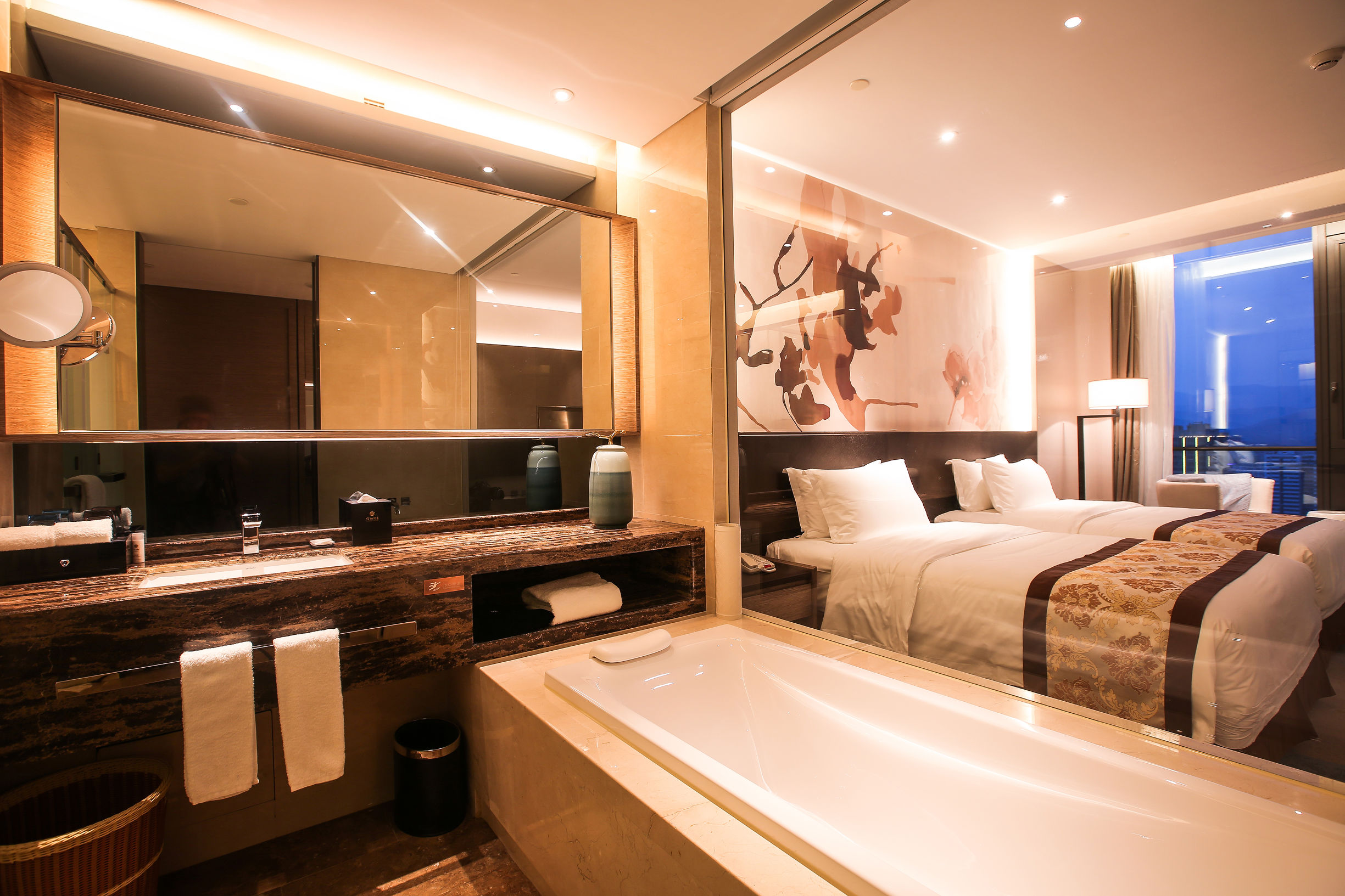 薛之谦跟前妻复合了吗,薛之谦和前妻复合了吗