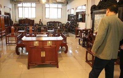 高价红木家具回收要多少钱,上门红木家具回收哪家正规