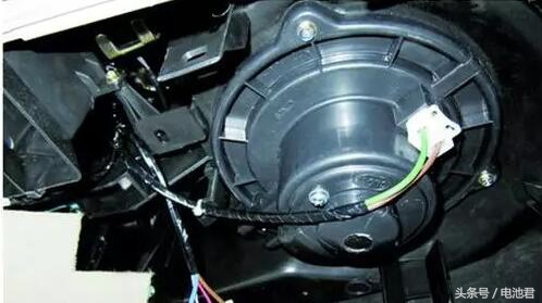 吉利全球鹰gc7更换防冻液排空气,吉利全球鹰gc7obd激活问题