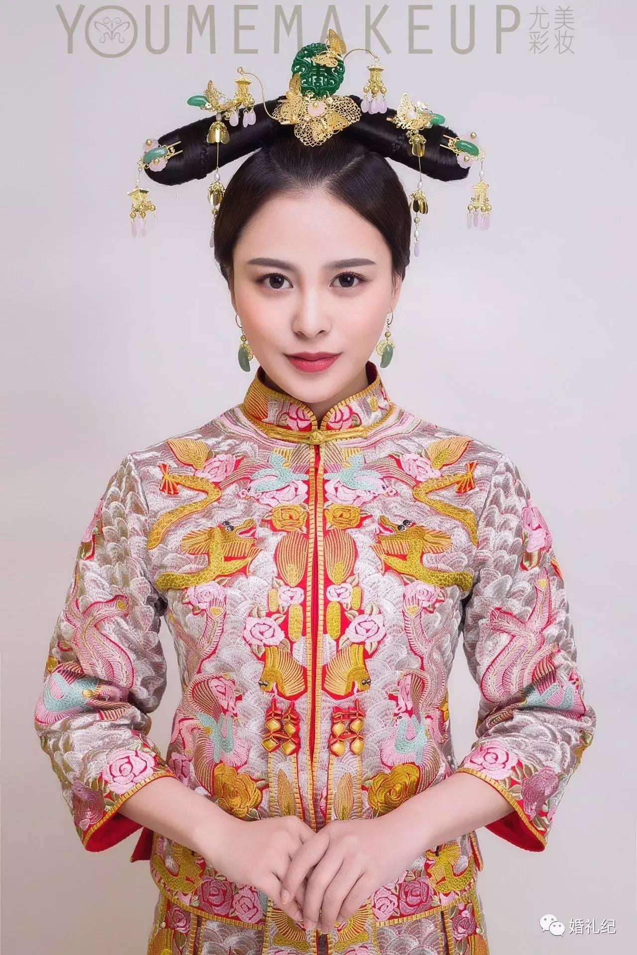 如何挑选适合中式婚礼的妆容,中式婚礼搭配