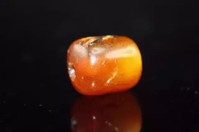 蜜蜡坏了怎么变废为宝,老蜜蜡摔坏了还有价值吗