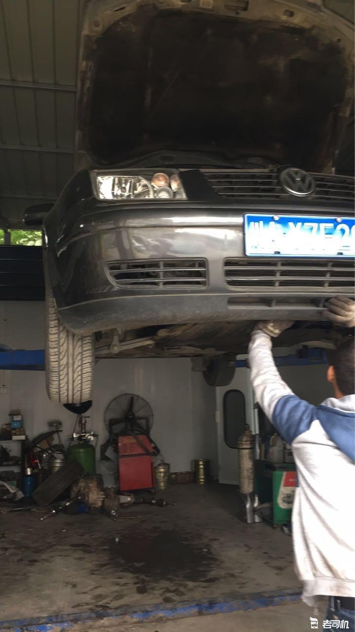 大学生不到2万买辆二手大众老宝来，从此竟踏上漫漫修车路！