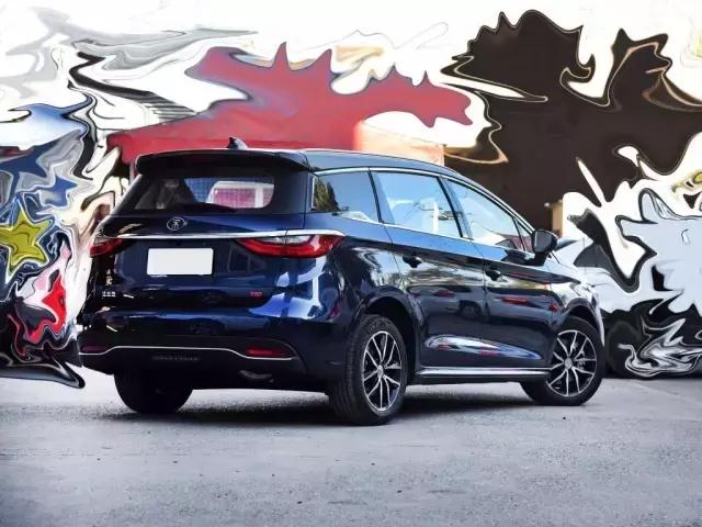 比亚迪宋maxdmi和宋plusdmi,比亚迪宋maxdm-i超级混动2022价格