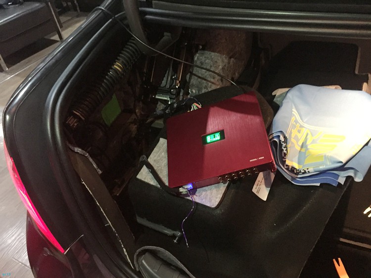 宝马740新款音响,宝马740顶配音响效果