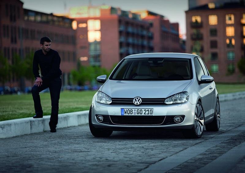 大众给高尔夫出敞篷版，汽车造型拉风，性价比超高