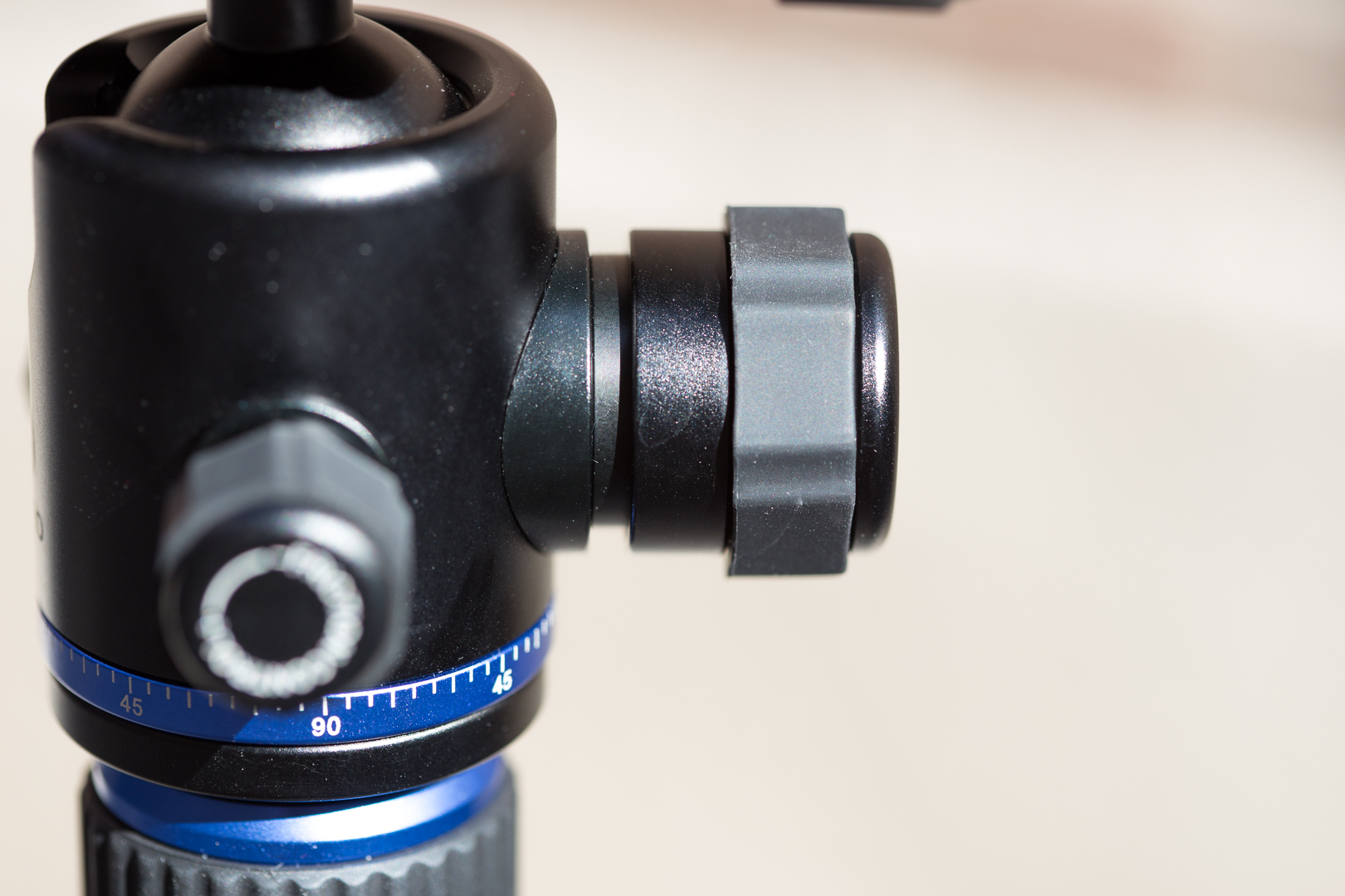 百诺哪款三脚架最轻便,百诺pa19ak三脚架