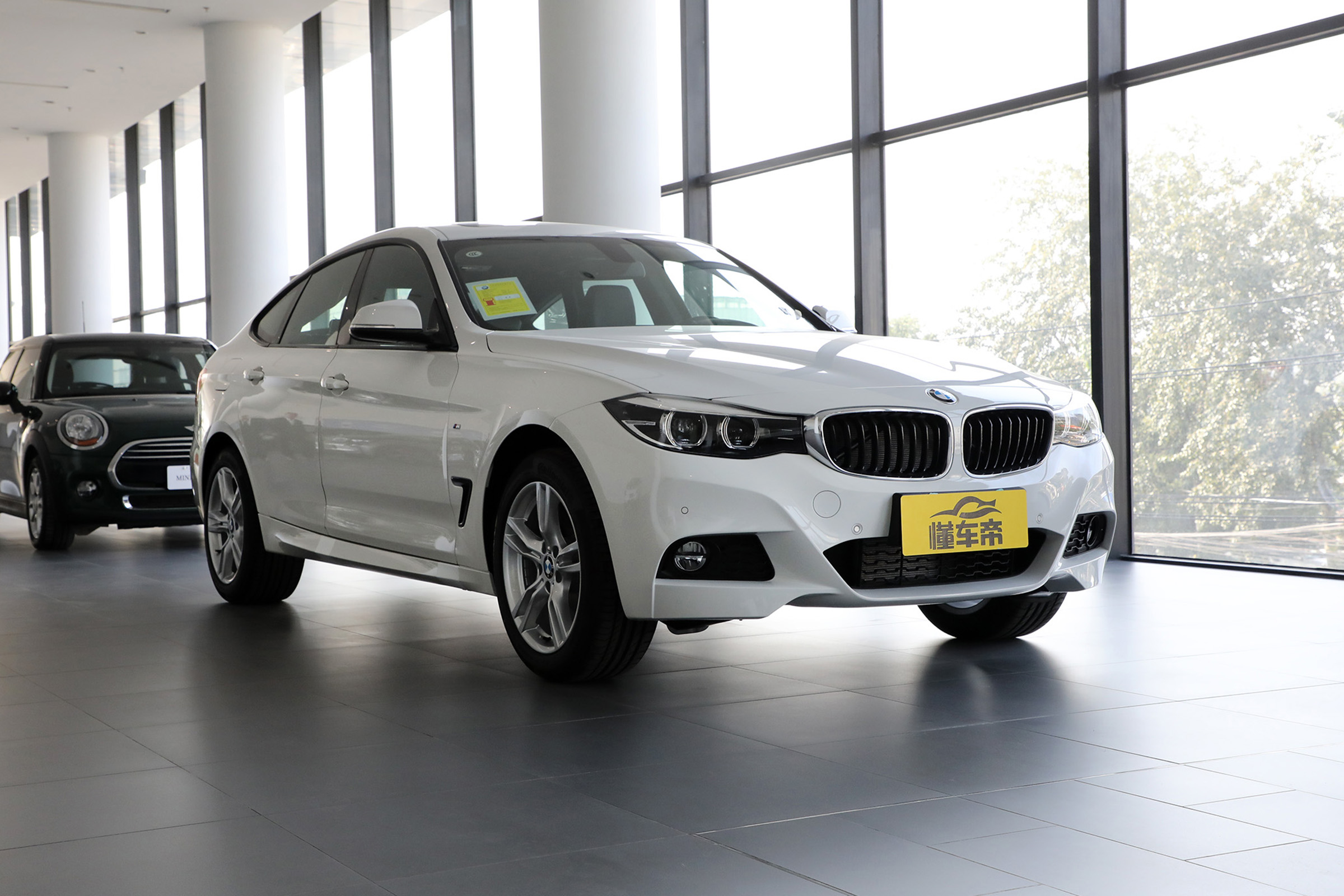 宝马3系gt全方位介绍,小懂说车宝马