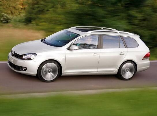 大众给高尔夫出敞篷版，汽车造型拉风，性价比超高