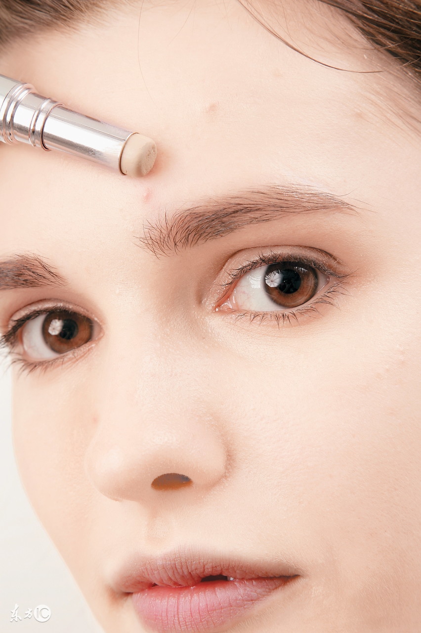 额头两颊长痘痘是什么原因,额头两颊长痘是什么原因