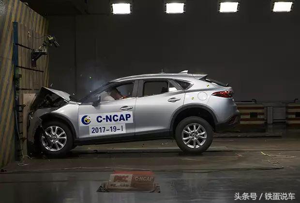 史上最破的车碰撞测试,2017碰撞测试视频最差的车