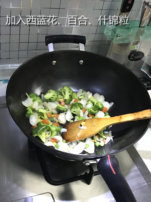 苏泊尔臻铁真不锈铸铁炒锅开锅,一口好的炒锅