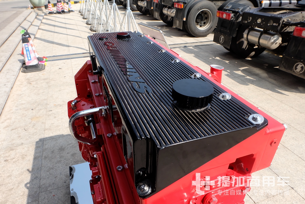 配康明斯发动机最好的重卡,既生瑜何生亮在哪段