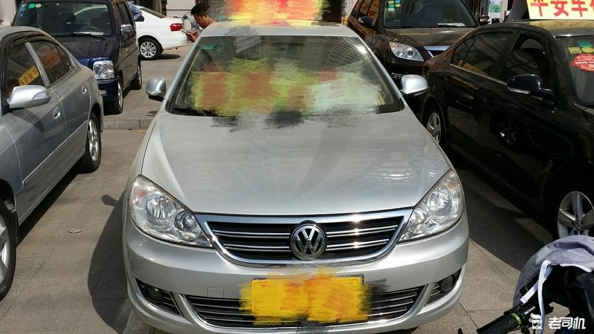 大众速腾2018款1.6自动舒适二手,大学毕业5万块买什么二手车