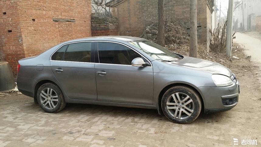 大众速腾2018款1.6自动舒适二手,大学毕业5万块买什么二手车