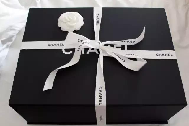 关晓彤穿的鞋子一般都是哪里买的,关晓彤名牌鞋