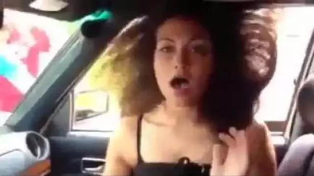 能震碎玻璃的低音炮,能震动身体的低音炮