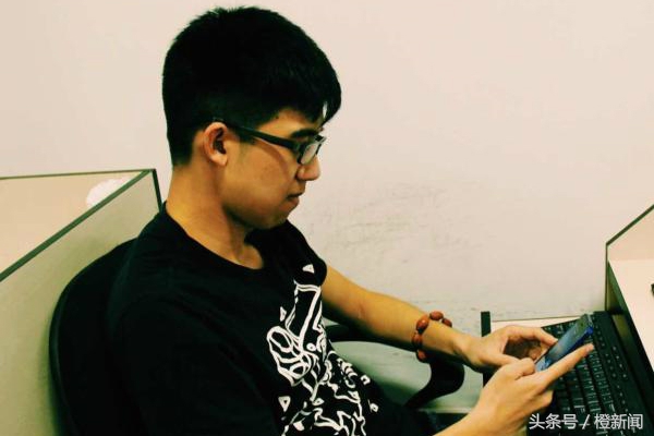 10年斥逾10万买齐全套果迷：这我的器官