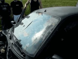 能震碎玻璃的低音炮,能震动身体的低音炮