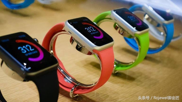 手表泡泡镜与蓝宝石哪个好,v7钛马克十八表镜是蓝宝石的吗