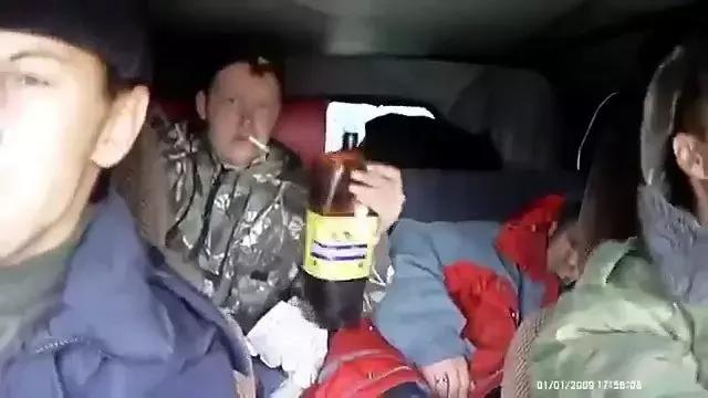 能震碎玻璃的低音炮,能震动身体的低音炮