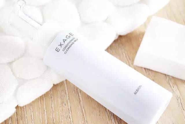 脸部控油的最好的护肤品,控油祛痘收缩毛孔护肤品哪个好